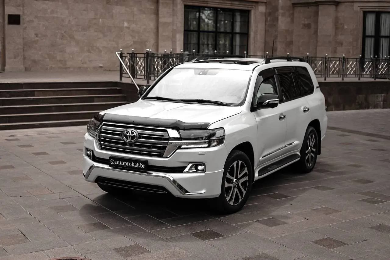 Toyota TL 200 (белый) 2021 напрокат в Алматы — Sapary