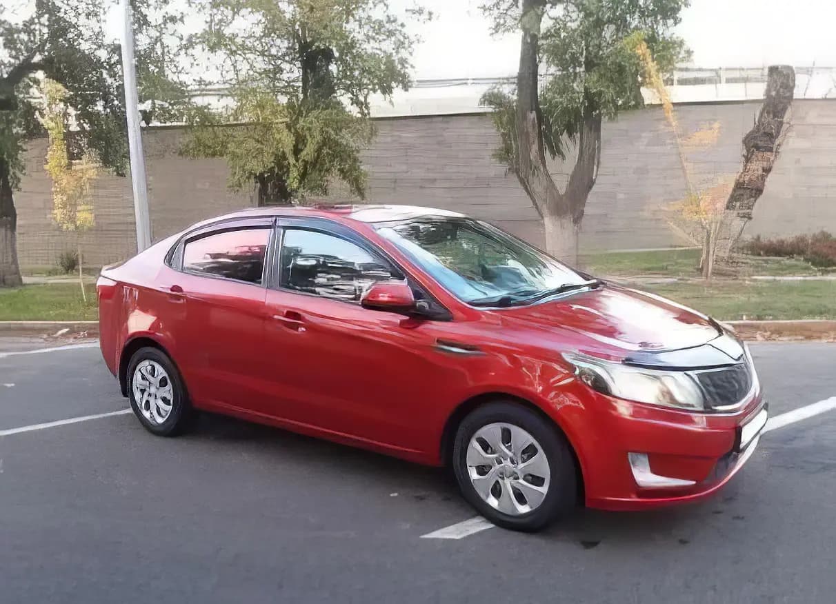 Kia RIO 2015Г. 2015 напрокат в Алматы — Sapary