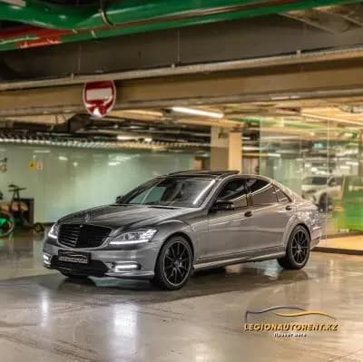 Mercedes-Benz W221 S-550 напрокат в Астана — Sapary