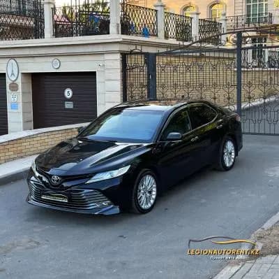 Toyota Camry XV 70 Luxe Safety напрокат в Астана — Sapary