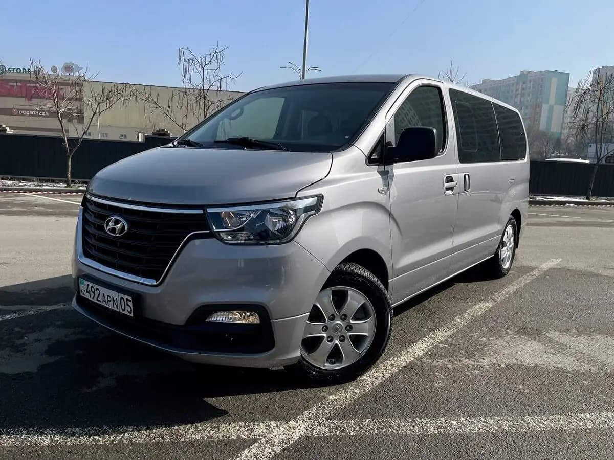 Hyundai Grand Starex напрокат в Алматы — Sapary