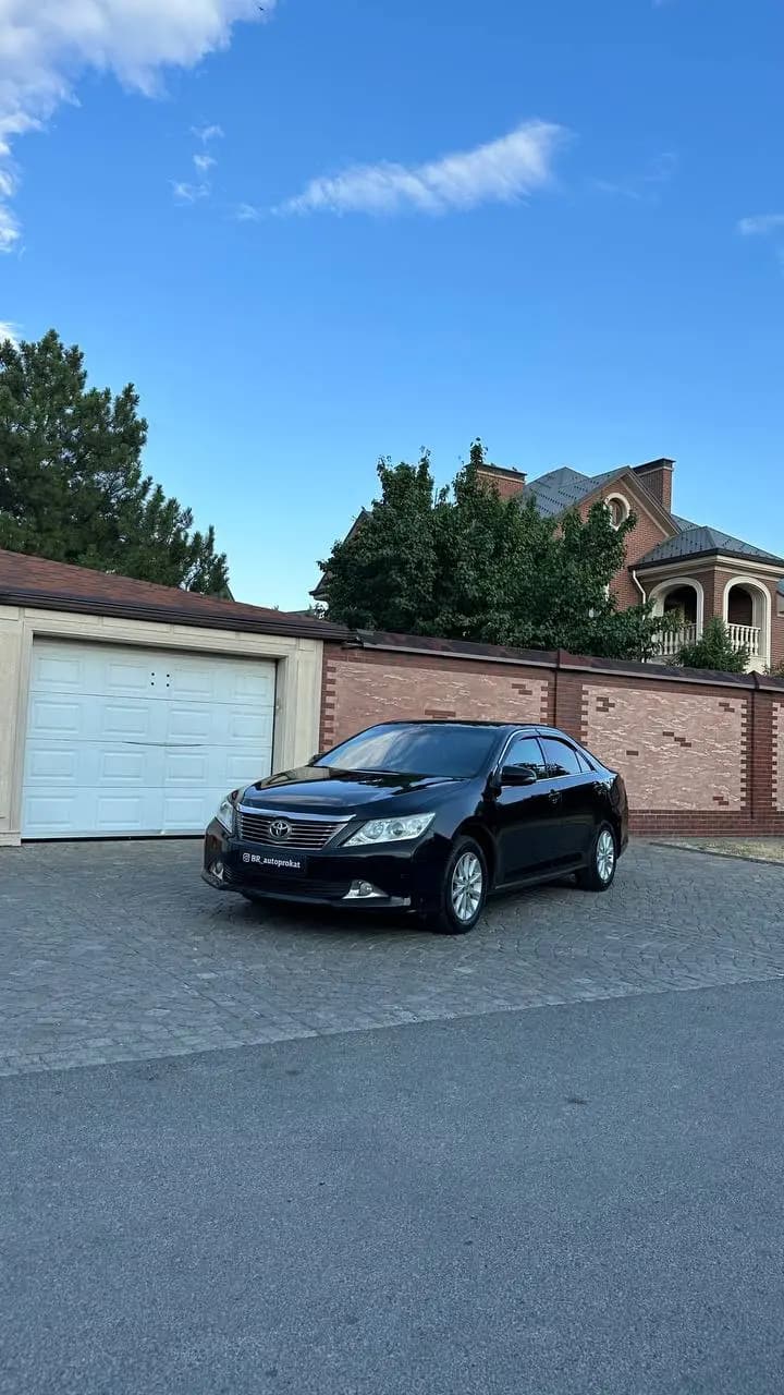 Toyota Camry 50 2023 напрокат в Астана — Sapary