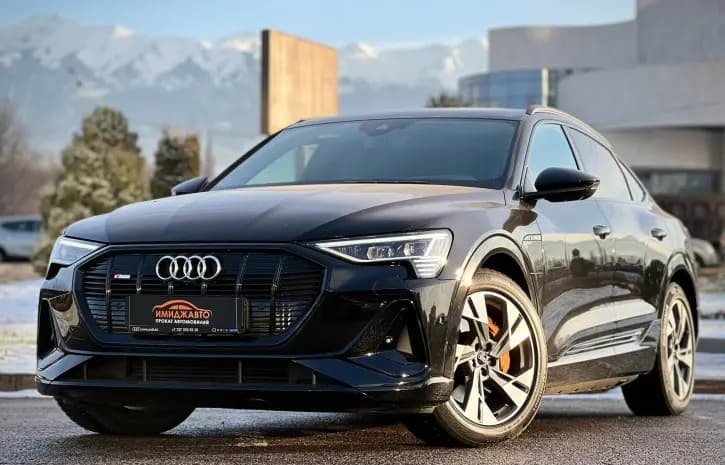 Audi E-tron Electro 2022 напрокат в Алматы — Sapary
